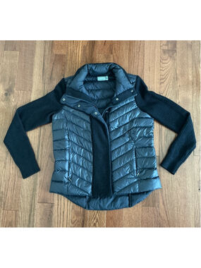 Women's Athleta Black Puffer Jacket with Knit Sleeves Size M